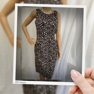 ✨EUC London Times Sleeveless Dress Sz 12✨